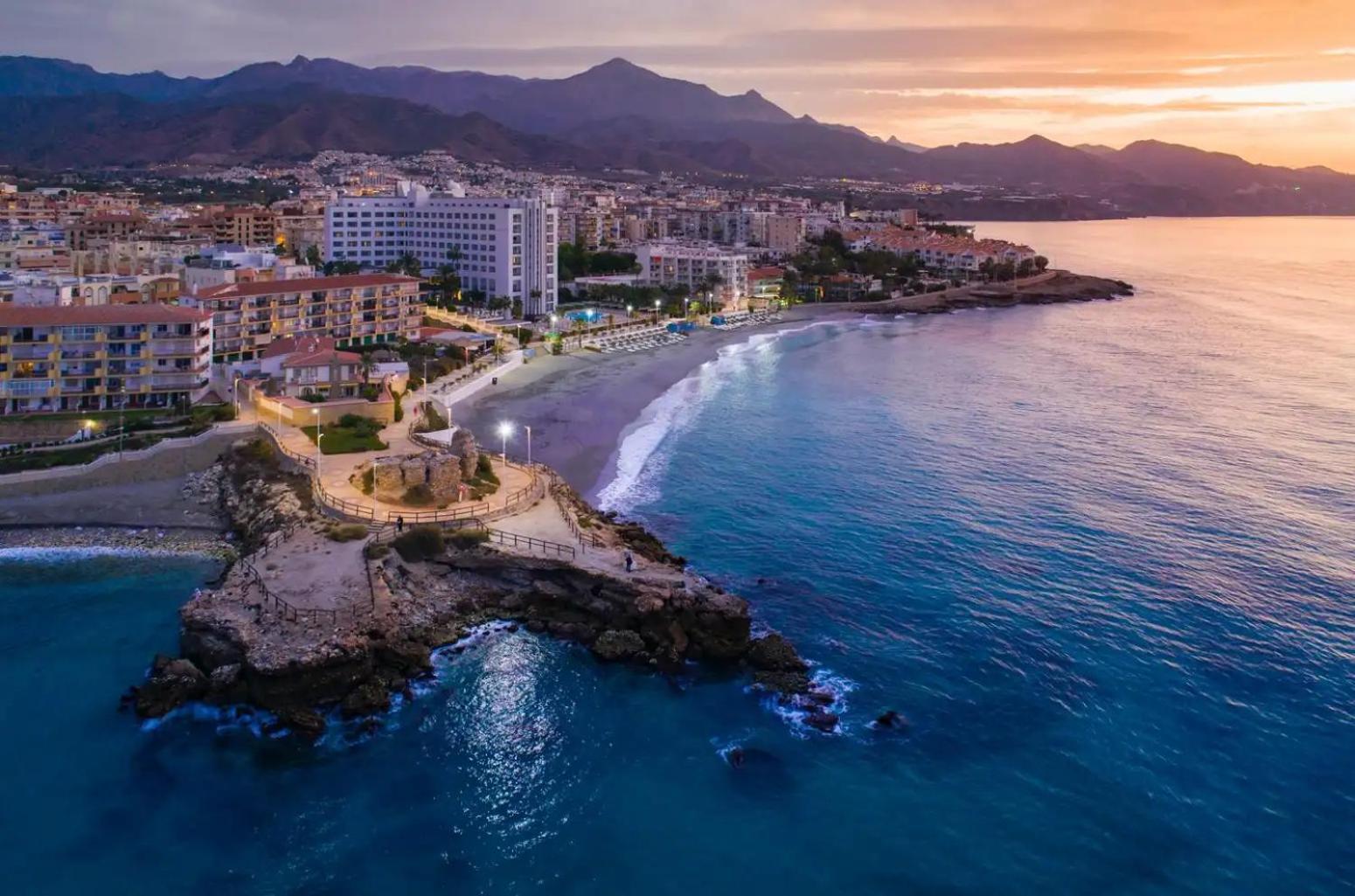 Apartamento En El Centro De Nerja Bagian luar foto