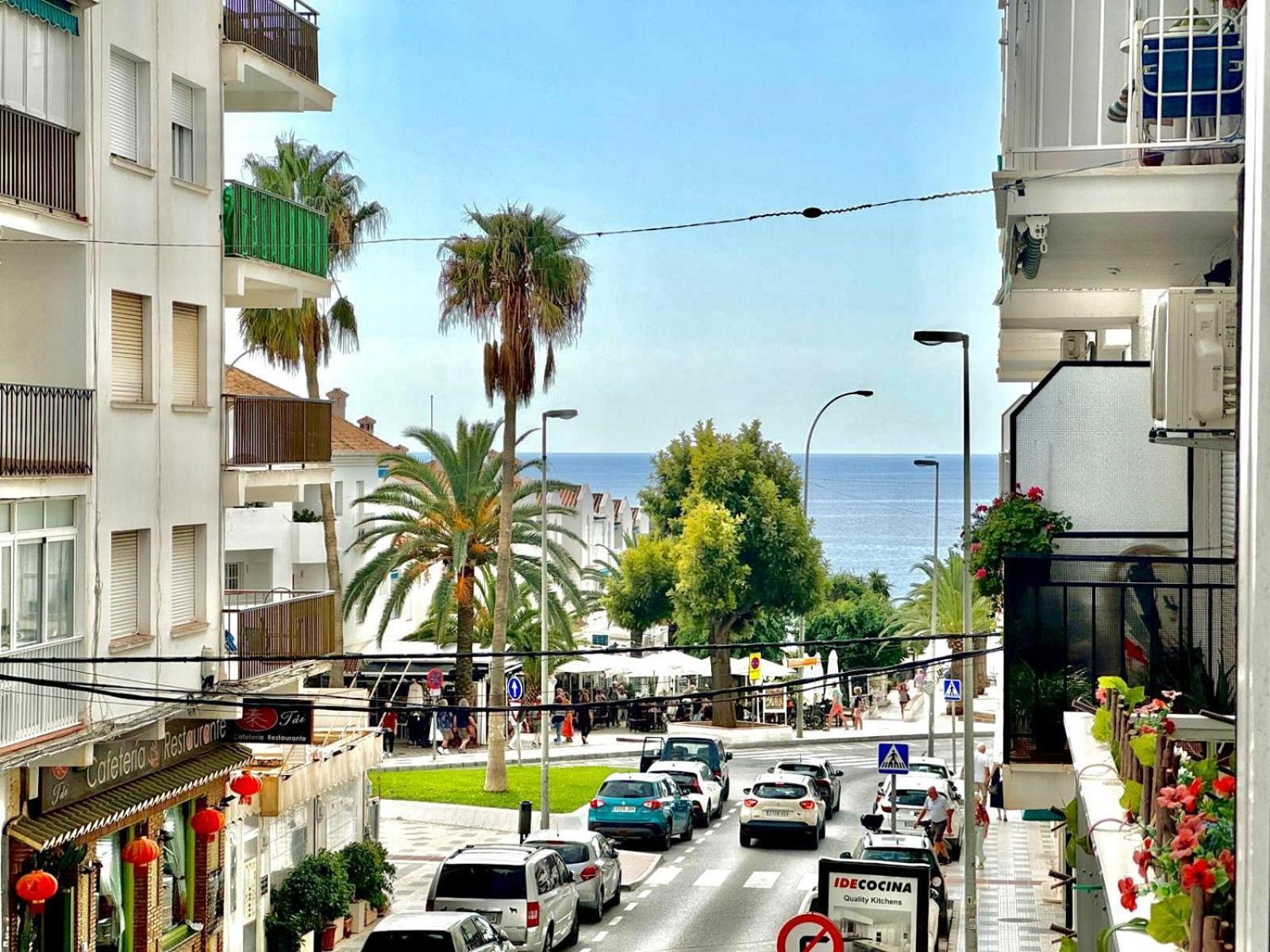 Apartamento En El Centro De Nerja Bagian luar foto
