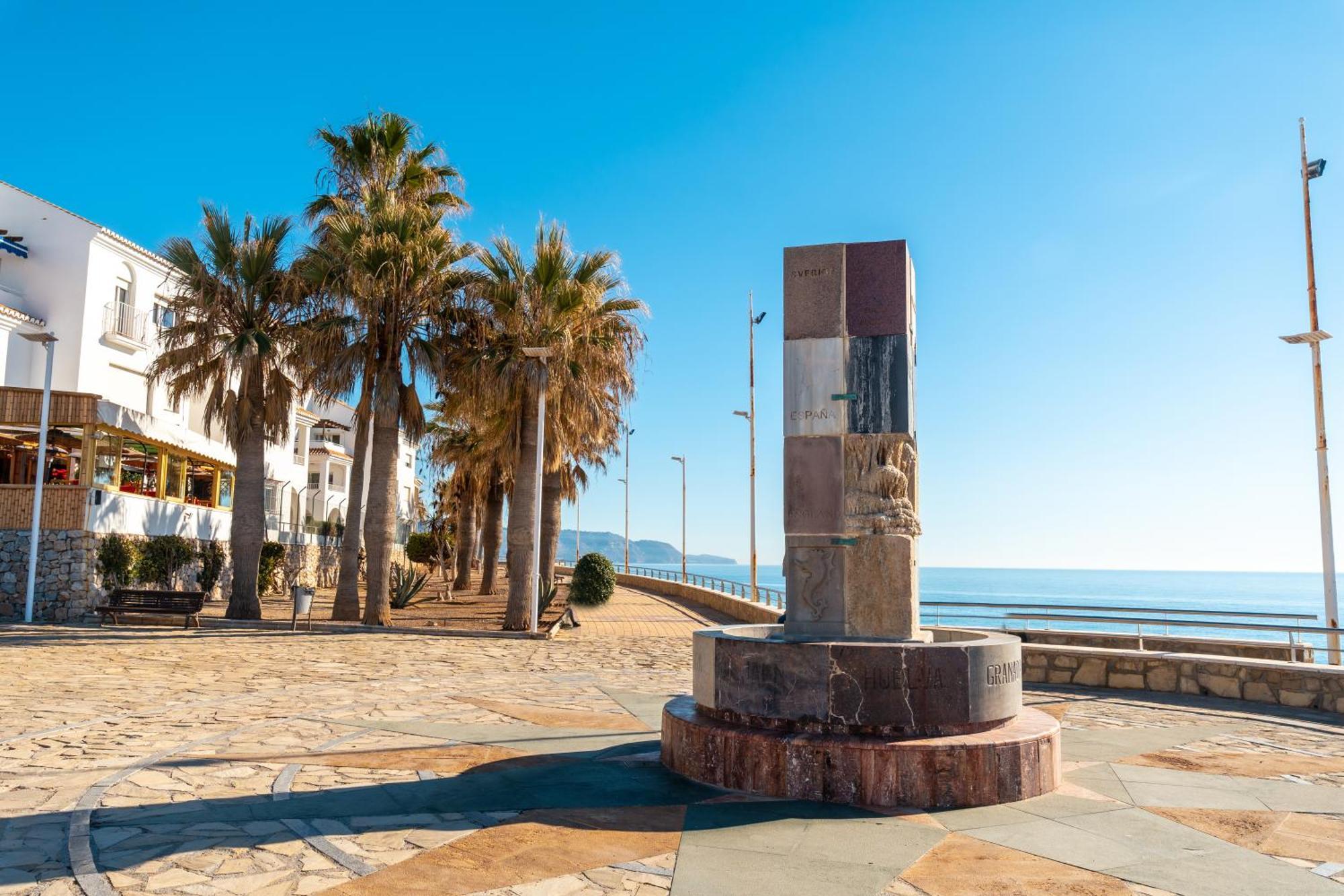 Apartamento En El Centro De Nerja Bagian luar foto